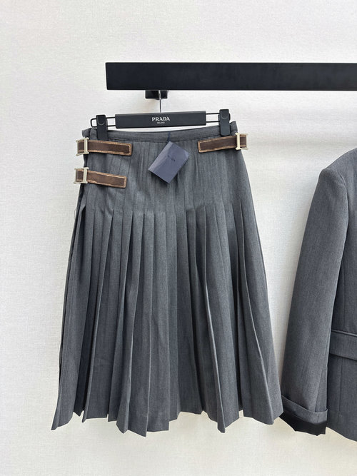 Prada Belted Pleated Skirt: A Blend of Rebellion and Refinement