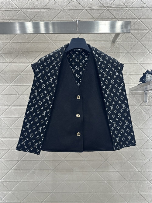 Louis Vuitton Custom Woolen Scarf Vest Set in Classic Black