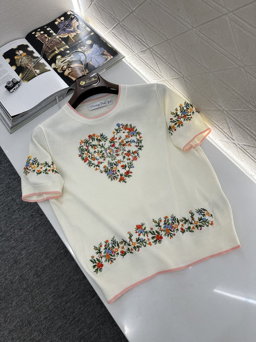Dior Custom YB Wool Yarn Knit Short Sleeve with Floral Milk White Embroidery