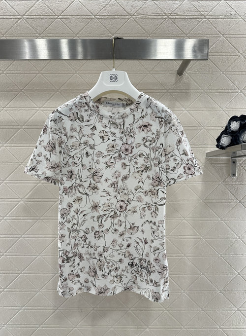 Dior Custom All-Cotton Floral T-Shirt for Elegant Laziness