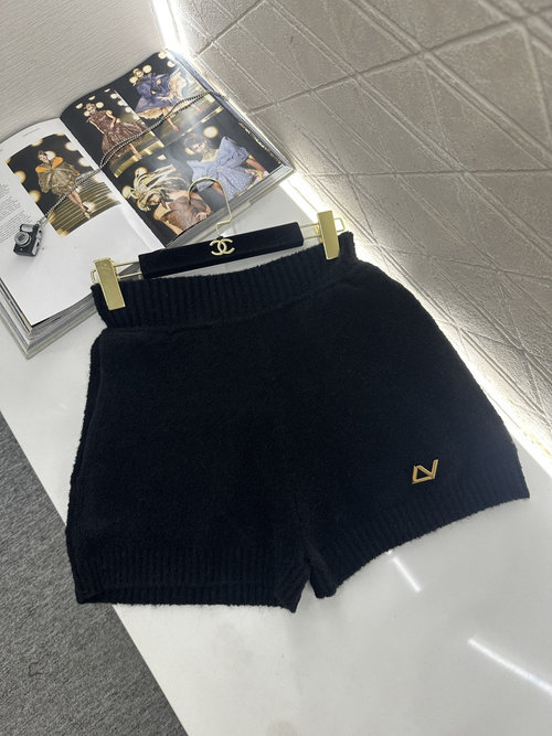 Louis Vuitton Knitted Shorts with Metal Logo, Comfortable & Stylish