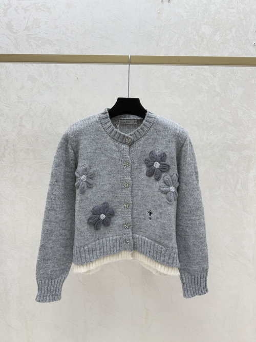 Dior Contrast Color Floral Round Neck Knit Long Sleeve Cardigan in Gray