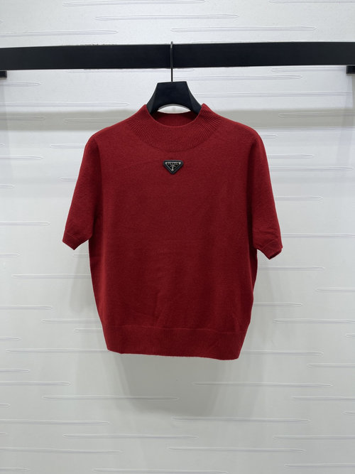 Prada Simple yet Fashionable Triangle Logo Knit Short Sleeve