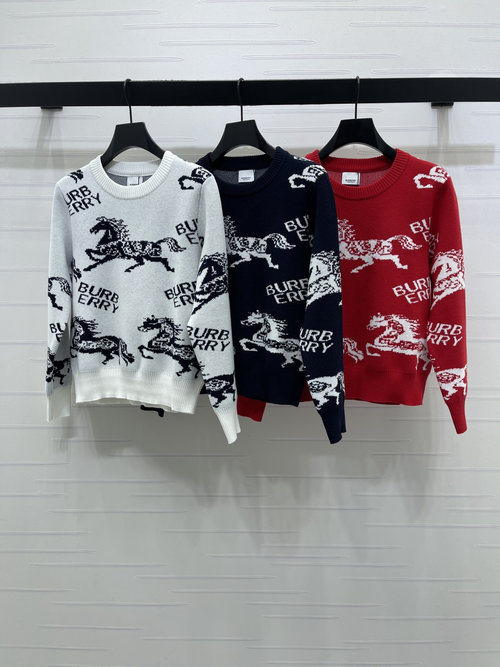 Burberry Timeless Knitted Pullover with Warhorse Hooked Design