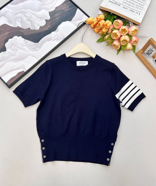 Thom Browne Academy-Style Four-Stripe Lightweight Wool Short-Sleeved Knit