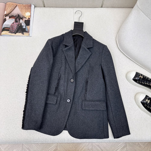 Prada Stylish Wool Blazer with Ruffled Details