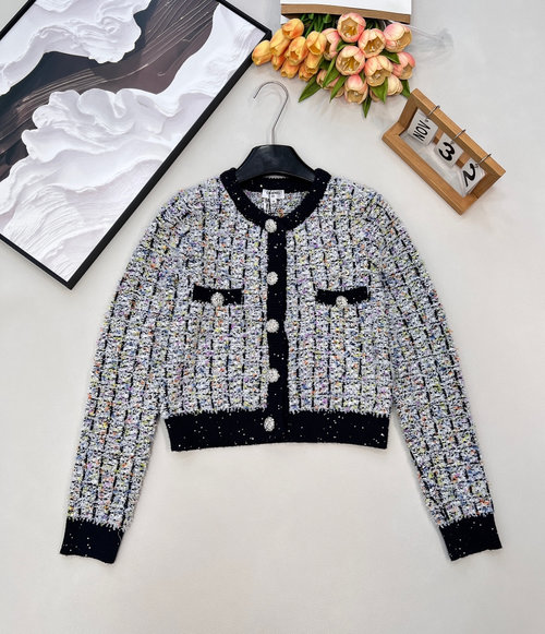 Chanel High-End Handmade Color-Knitted Wool Cardigan for Relaxed Style