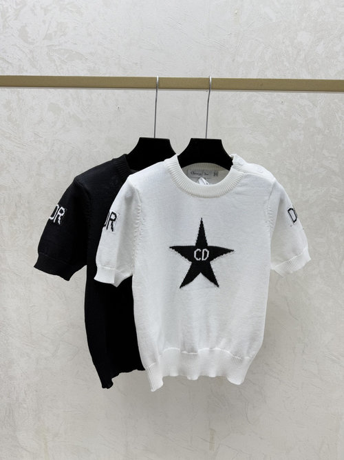 Dior Distinguished Contrast Color Star Letter Round Neck Knit Short Sleeve in White & Black