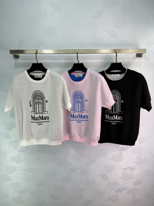 Max Mara Arch Print Short-sleeved Knit Shirt with French Elegance