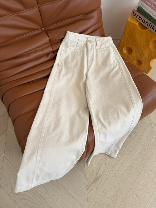 Burberry Linen Blend Casual Jeans