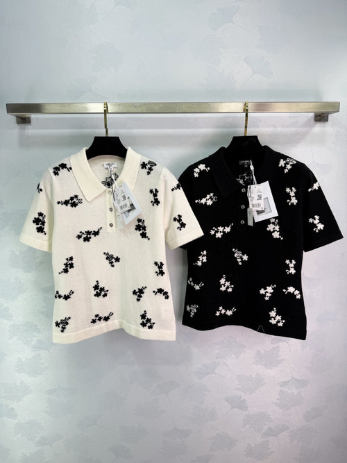 Chanel Floral Knit Polo Shirt with Classic Collar, All-Occasion Wear