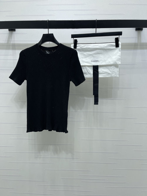 Chanel New Arrival: Jacquard Knit Short Sleeve with Flower Embroidery