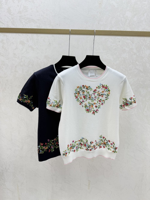 Dior Color Contrast Heart Flower Round Neck Short Sleeve