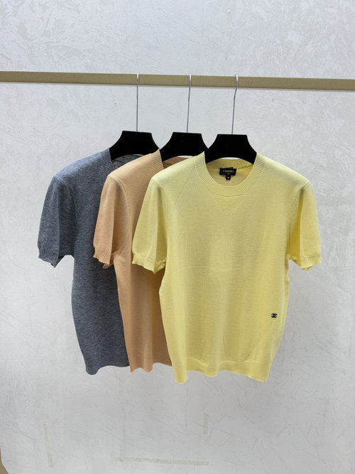 Chanel Solid Color Round Neck Knitted Short Sleeve in Yellow, Khaki and Gray
