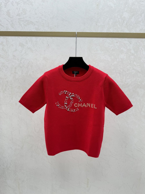 Chanel Color - Blocked Beaded Round Neck Knitted Short Sleeve in Red