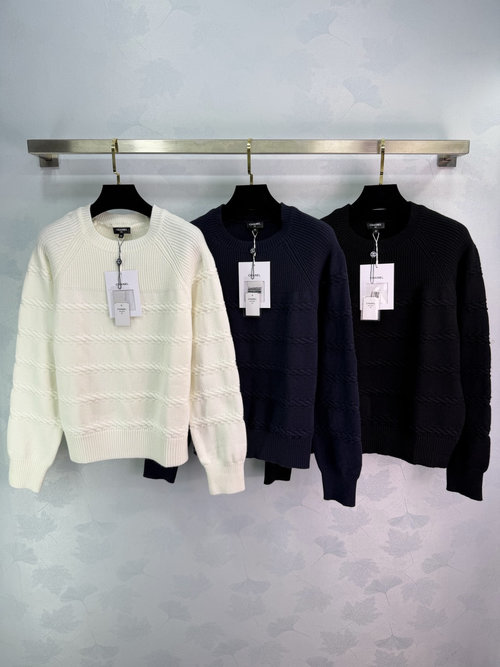 Chanel Soft and Warm Cable Knit Sweater for Daily Wear