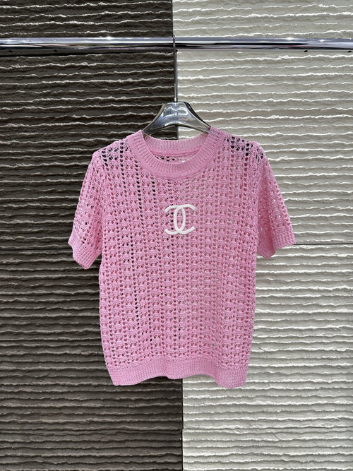 Chanel New Hollowed Knit Short-Sleeved Top with Craft