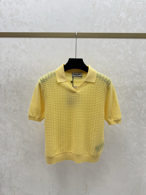 Miu Miu Red and Yellow Solid-Color Collared Hollowed Knitted Top