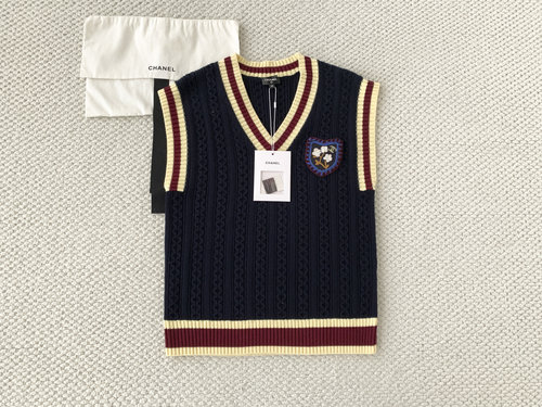Chanel Contrast - colored Dark Blue Knitted Vest