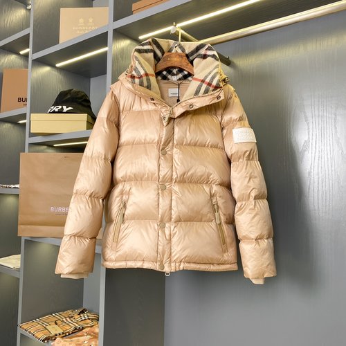 Burberry Detachable Hood Winter Down Jacket with Silicone Logo, Two-in-One Style