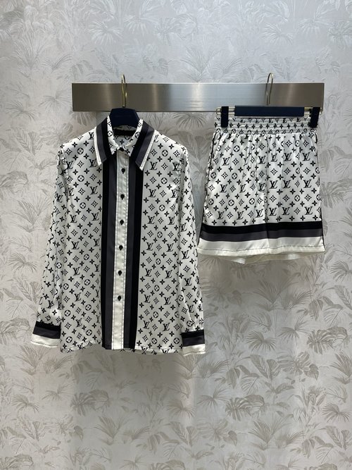 Louis Vuitton Collared Shirt and A-line Shorts Set, Brand Patterns