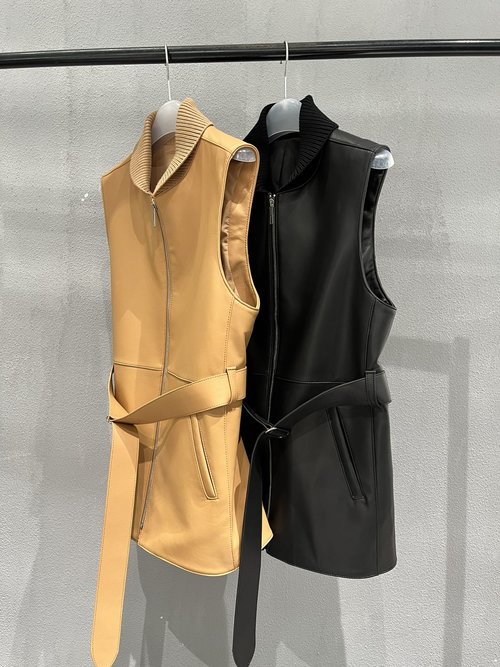 Hermes Luxury Sheepskin Waistcoat with Logo Zipper and Oil-finished Belt