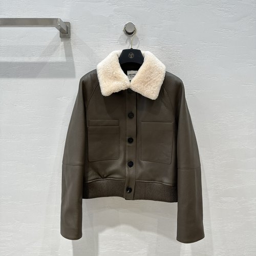 Hermes High-End Quilted Lambskin Jacket with Detachable Collar, Hermes-Inspired Sophistication