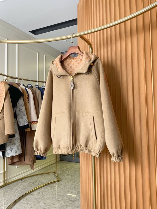 Louis Vuitton Double - sided Zip - up Hooded Jacket with 3D Jacquard and Leather Accents