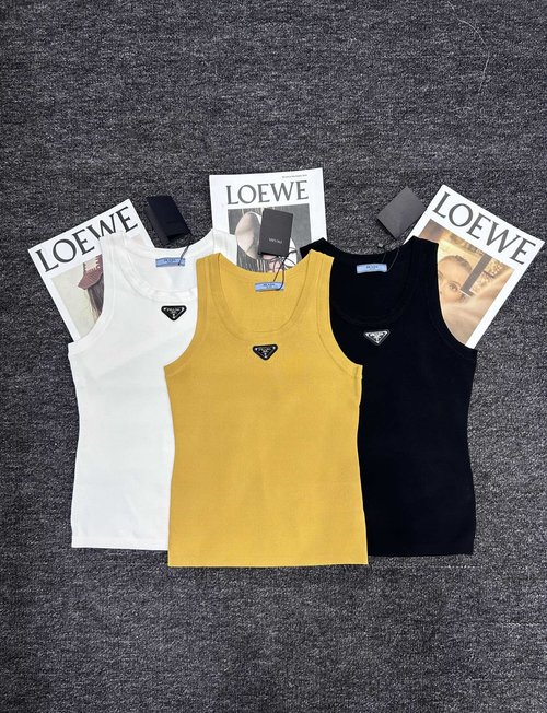 Prada Minimalist Letter Logo Triangle Label Vest for Unique Sophistication