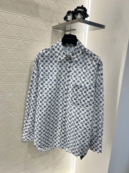 Louis Vuitton Classic Monogram Print Blouse Made from Imported Fabric