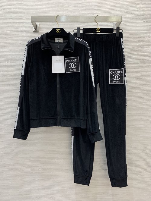 Louis Vuitton Classic Logo Spliced Velvet Sports Suit