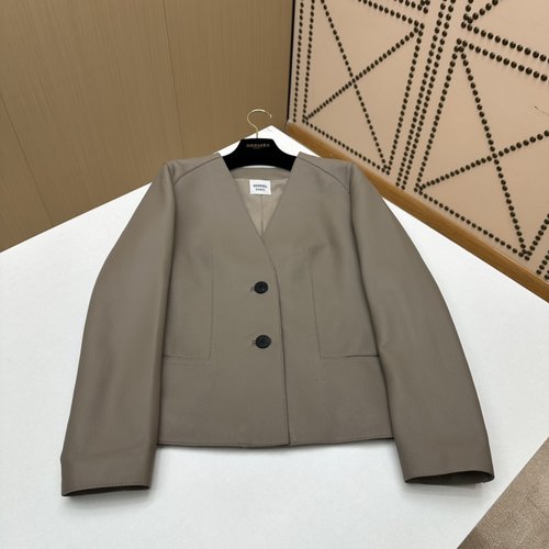 Hermes Luxury Genuine Leather Jacket with Imported Lambskin and Oil Edge Craft