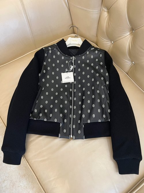 Hermes High - Quality Sheepskin Jacket with Knitted Sleeves and Oil - Edge Finish