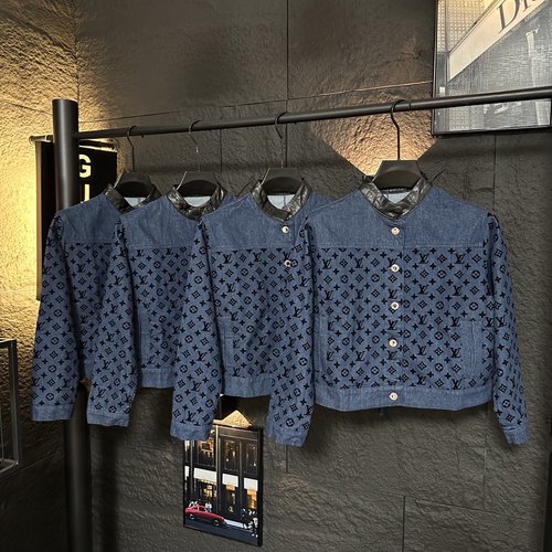 Louis Vuitton Stylish Denim Jacket with Flocking Logo for Daily Wear