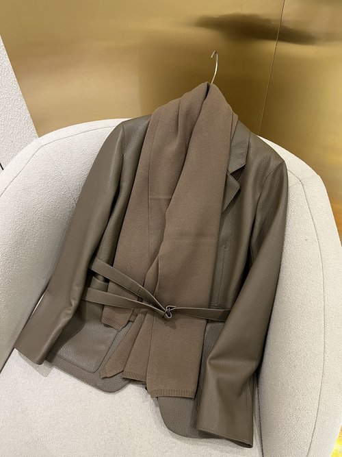 Hermes Unique Design Leather Suit with Removable Cashmere Knit Accessories