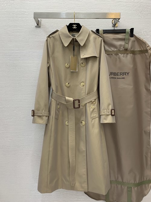 Burberry Waterproof Double-breasted Windbreaker in Short & Long Styles