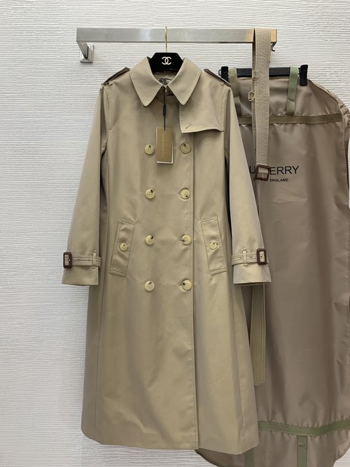 Burberry Waterproof Double-breasted Windbreaker in Short & Long Styles