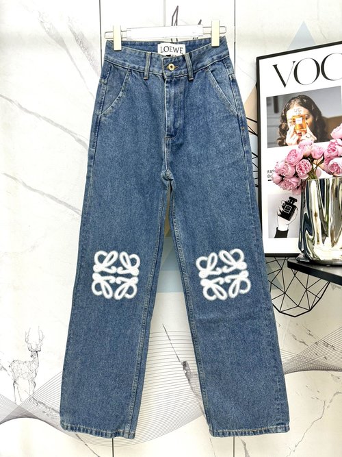 Loewe Classic Knee-embroidered Denim Long Pants with a Fashionable Appeal