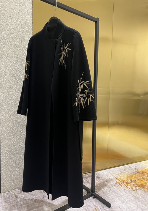 Dior Elegant Chinese Cashmere Coat Embellished with Bamboo Bead Embroidery