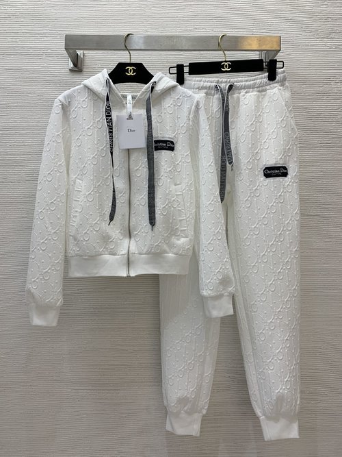 Dior Stylish Casual Sports Set with 3D Embossed Logo