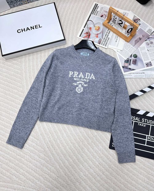 Prada Soft and Stylish Logo Sweater for Versatile Wear