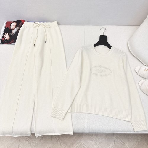Prada Lazy Style Wool Suit with Logo Embroidery, Elastic and Adaptable