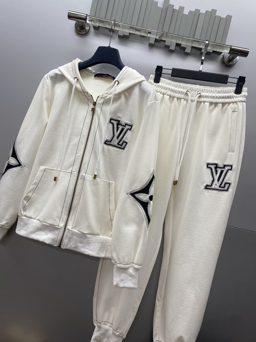Louis Vuitton Stylish Logo Sport Zip Suit with Comfortable Custom Fabric