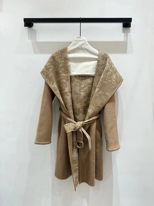Dior Luxury Long Cashmere Coat in Animal Series