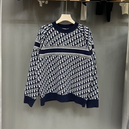 Dior Versatile Double-Sided Hoodie with Classic and Contemporary Styles