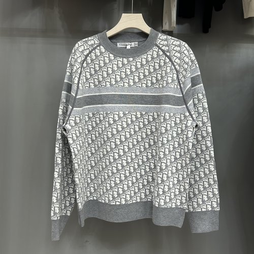 Dior Versatile Double-Sided Hoodie with Classic and Contemporary Styles