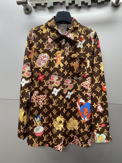 Louis Vuitton Cartoon Patterned Shirt with Four-leaf Clover and Breathable Custom Fabric