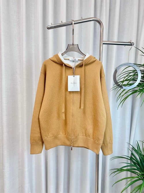 Max Mara Back Jacquard Logo Wool Zip Hoodie, Soft and Sophisticated