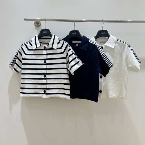 Dior Knit Cardigan with Refined Turn-down Collar, Urban Sophistication