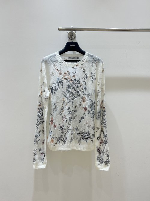 Dior Knit Pullover with Floral Embroidery, Exuding Elegance and Luxury